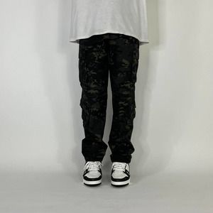 Vintage 90s Dark Camouflage Essential Cargo Pants